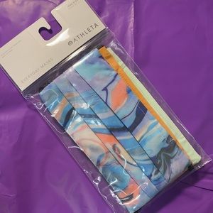 3 Athleta Face Masks 😷